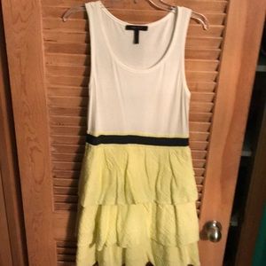 BCBG White/black/yellow tiered dress